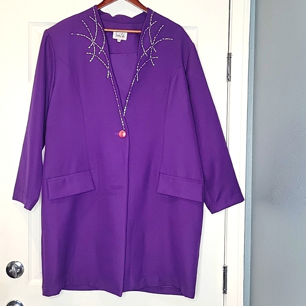 Women's two-piece suit